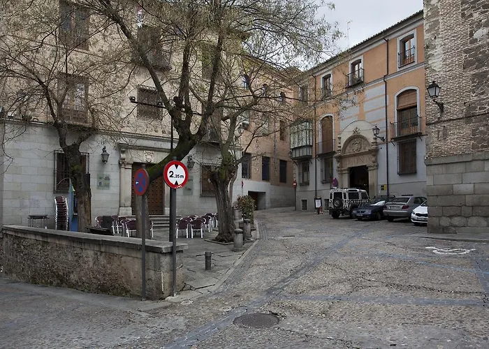 La Cueva De San Vicente